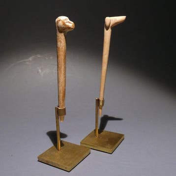 Oud-Egyptisch Been 2 stukken van het spel Game of Hounds