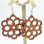 African Print Earrings | Bruine bloem symbool wooden earring, Ophalen of Verzenden, Nieuw