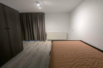 Kamer Middeldijkerplein in Barendrecht, 20 tot 35 m², Overige regio's