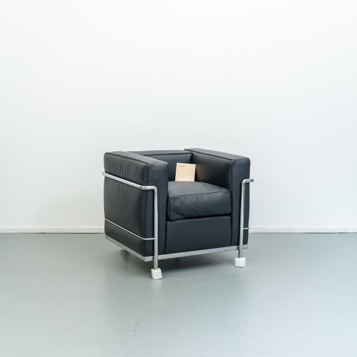 4x Cassina LC2 Le Corbusier Fauteuil Zwart Leer - Chroom, Huis en Inrichting, Fauteuils, Minder dan 75 cm, Nieuw, 75 tot 100 cm