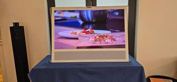 Bang & Olufsen - Flatscreen-tv (2) - Beoplay, Nieuw