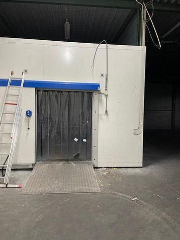 Vriescel met vloer, B934 x D1494 x H354cm, Gebruikt