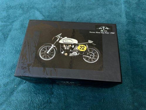 ≥ Minichamps 1:12 - Model motorfiets - Norton Manx Rey Petty