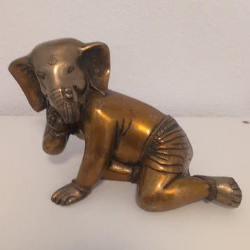 Grote bronzen olifantfiguur met Om-teken – India – massief