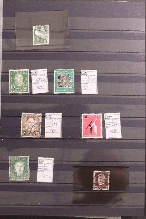 Wereld 188/1990 - Verzameling in acht albums - met blokken -, Postzegels en Munten, Postzegels | Amerika