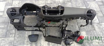 Ford Kuga MK2 lift dashboard met 3 airbags, Auto-onderdelen, Verzenden, Gebruikt