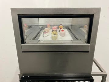 Patisserieën Gebaksvitrine mobiel gekoeld presentatie meubel, Ophalen of Verzenden, Gebruikt, Bakkerij en Slagerij