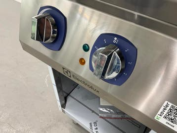 ElectroluxE7JJCIAOMCG | Elektrische waterbadgrill, Nieuw in verpakking, Fornuis, Frituur en Grillen