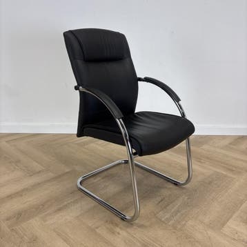 vergaderstoel, zwart leder - chroom, Ophalen of Verzenden, Gebruikt, Leer, Eén
