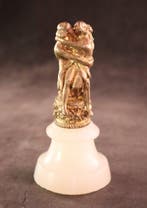 Antieke verguld beeldje - sculptuur, Vrijend paartje - 11 cm, Antiek en Kunst, Antiek | Keramiek en Aardewerk