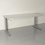 Ahrend Four Two bureau, lichtgrijs blad, 180 x 80 cm, hoogte, Ophalen of Verzenden, Nieuw