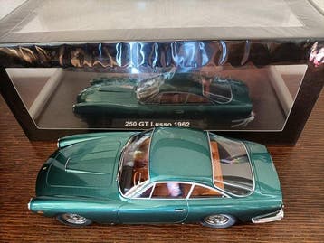 KK-Scale 1:18 - Model sportwagen - Ferrari 250 GT Lusso, Nieuw