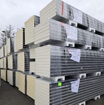 Restpartij sandwichpanelen, wandpanelen,100 mm, 80st.8 meter, Verzenden, Zo goed als nieuw, Overige materialen, 100 mm of meer
