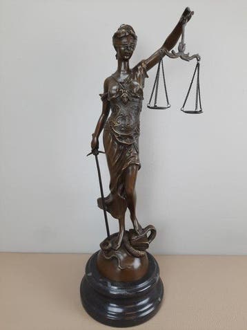 sculptuur, Groot beeld Vrouwe Justitia - 40 cm - Brons