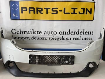 Gebruikte voorbumper Dacia Lodgy 2013- 76600453, Auto-onderdelen, Ophalen of Verzenden, Nieuw