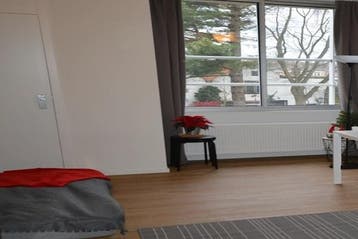 Studio Burgemeester Drijbersingel in Zwolle, 20 tot 35 m², Zwolle