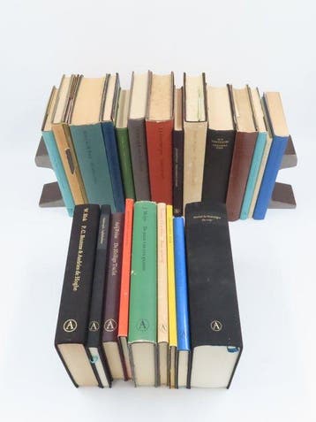 Athenaeum-Polak & Van Gennep - Lot met 24 titels - 1967-2016