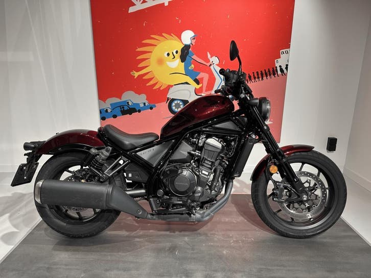 Honda Rebel CMX1100A (bj 2021), Motoren, Motoren | Honda, Chopper, Motorrijbewijs A, 2 cilinders, meer dan 35 kW, ABS, Cruise Control