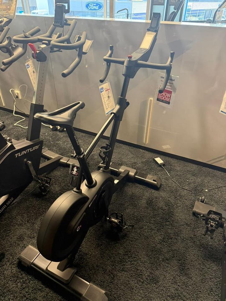 BH Fitness Exercycle Smartbike, Sport en Fitness, Fitnessapparatuur, Armen, Benen, Borst, Buik, Rug, Nieuw, Metaal, Spinningfiets