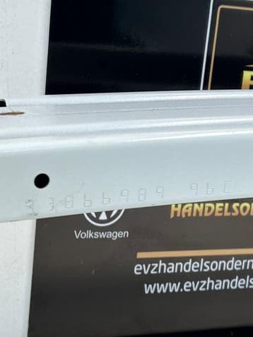 Bumper frame voor Renault Traffic bj.2017 gereserveerd, Gebruikt, Voor, Renault, Bumper