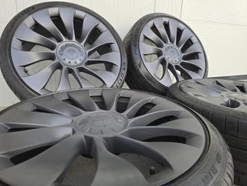 Tesla Model 3 Performance 20 inch Überturbine zomerbanden, Banden en Velgen, Nieuw, Ophalen of Verzenden, 235 mm