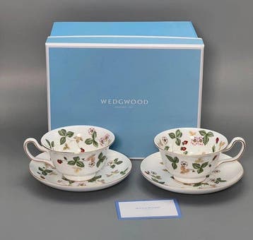 Wedgwood - Koffieservies (4) - Wild Strawberry Bone China
