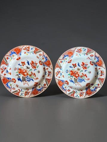 Chinese Imari Plates – Qianlong Period, Jingdezhen, c., Antiek en Kunst
