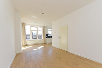 Appartement te huur aan Boerhaavelaan in Schiedam, Huizen en Kamers, Huizen te huur, Zuid-Holland