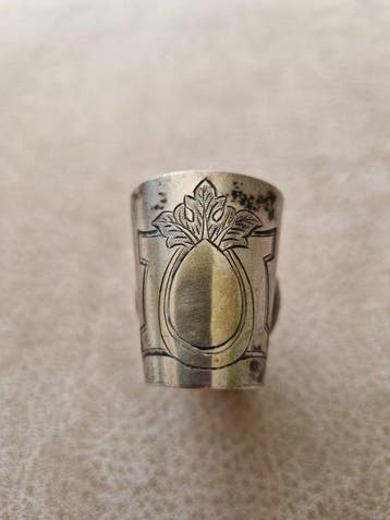 Kidoesj beker - .875 (84 Zolotniki) zilver - Zilver, Antiek en Kunst