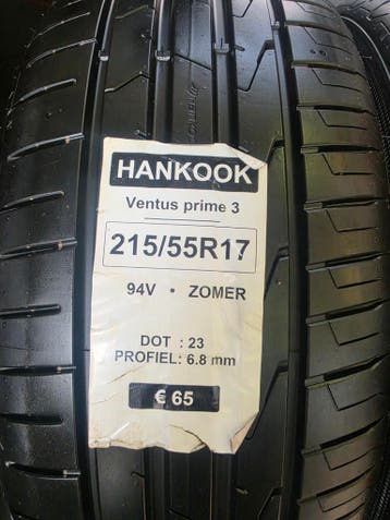 215/55r17 94V Hankook 2 stuks dot23 6.8mm, Auto-onderdelen, Banden en Velgen, Ophalen, 215 mm, Nieuw, 17 inch