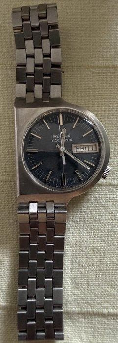 Bulova - Assymetric D-shape - Heren - 1971, Nieuw