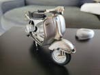 Autoart 1:12 - Model motorfiets - Vespa - GS150, Nieuw