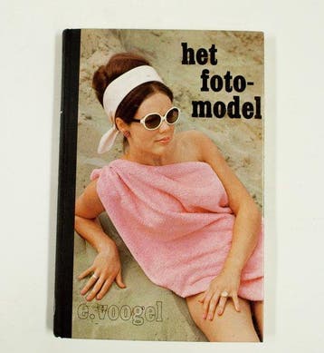 Fotomodel - Voogel, Verzenden, Gelezen