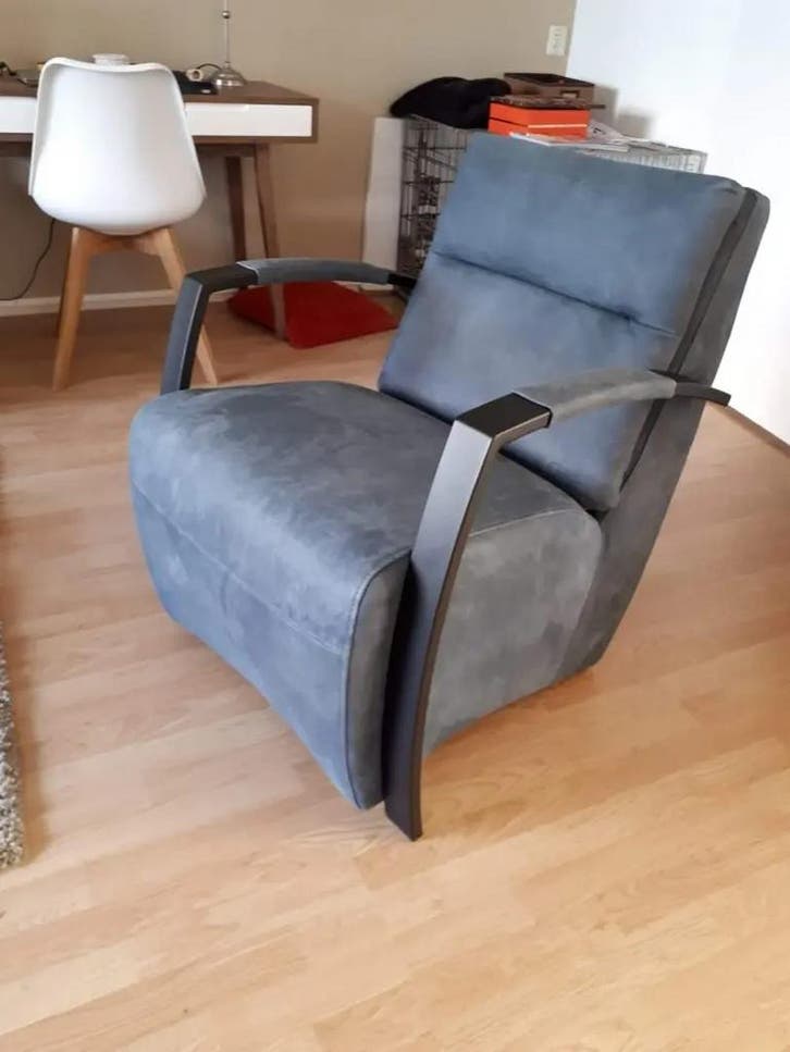 Fauteuil met stalen frame - blauw leer, Huis en Inrichting, Fauteuils, Nieuw, Leer, Ophalen of Verzenden