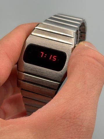 JOBO P6 Ref. 9287 – Rare 1970s Space Age LED Watch – Red, Nieuw