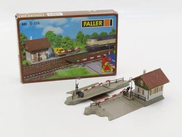 Faller H0 - B-174 - Modeltrein bouwpakketten (1) -, Hobby en Vrije tijd, Modeltreinen | H0, Nieuw