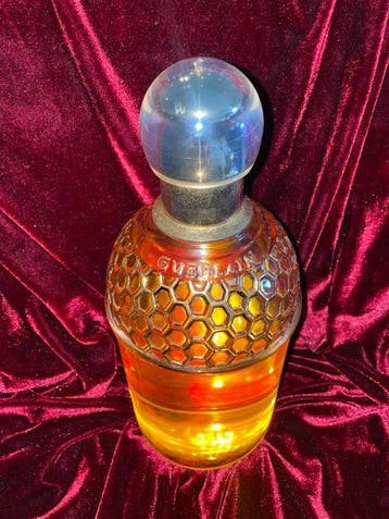 Guerlain - Parfumfles - Factice (H. 30 cm) - Glas, Antiek en Kunst
