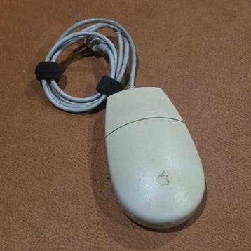 Apple Vintage Apple Desktop Bus Mouse II (ADB) – M2706 –, Nieuw
