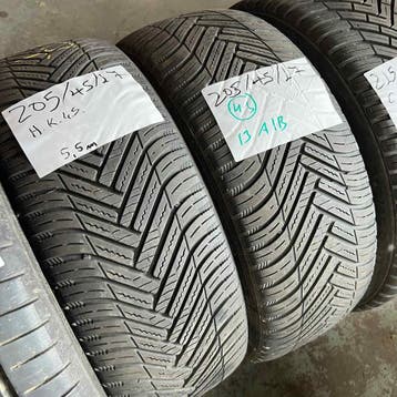 2 x Hankook Kinergy 4S 205-45-17 4 Seizoenbanden 5,5mm, Gebruikt, 17 inch, All Season, Band(en)