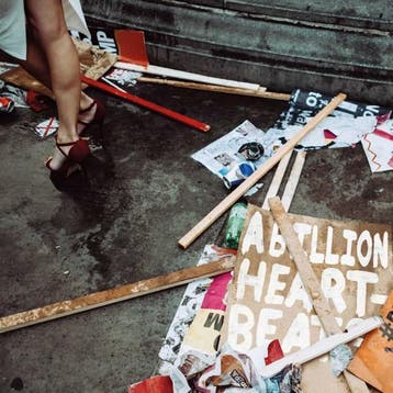 cd - mystery jets - A Billion Heartbeats (nieuw), Verzenden, Zo goed als nieuw