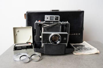 Polaroid 190 in original suitcase with Close Up attachment, Nieuw