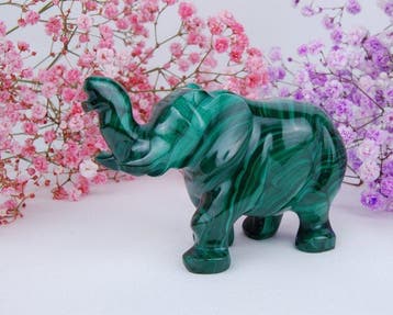 Olifant van hoogwaardig malachiet – fijn uitgewerkte details, Verzamelen
