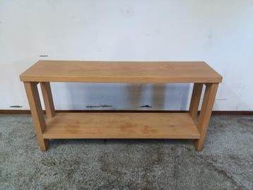 Presentatietafel met onderschap – B120 x D30 x H60 cm