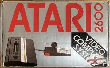 Atari 2600 Jr. [CIB], Spelcomputers en Games, Spelcomputers | Atari, Verzenden, Nieuw