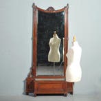 Reusachtige staande halspiegel met jardinire d blikvanger in, Antiek en Kunst, Ophalen of Verzenden