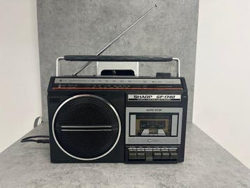 Sharp - GF-1740 (collectible pice) Draagbare cassettespeler, Audio, Tv en Foto, Radio's, Nieuw