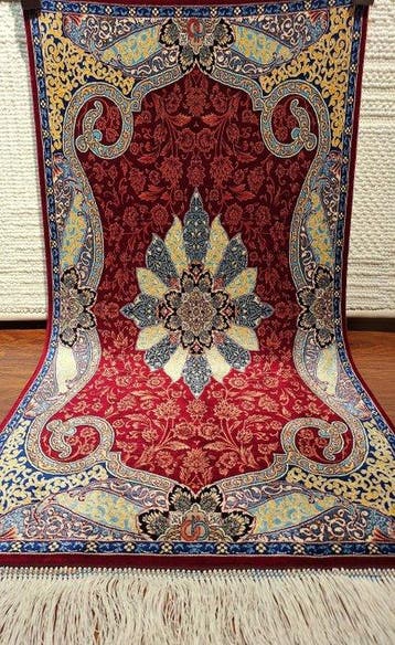 Rood en blauw luxe modal zijde tapijt / wandtapijt - met de, Huis en Inrichting, Stoffering | Tapijten en Kleden, Nieuw