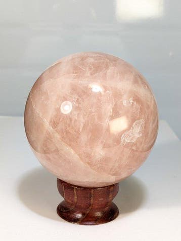 1,2 kg - Natuurlijke rozenkwartsbol – Prachtige kleur –