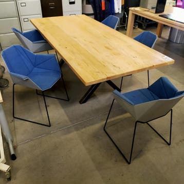 Brother and Sons Alumni Sledge design stoel - blauwe stof /, Huis en Inrichting, Ophalen of Verzenden, Nieuw