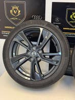 2 stuks Nissan Juke bj.2017 velgen met zomerbanden 225/45R18, 18 inch, Gebruikt, Banden en Velgen, Zomerbanden
